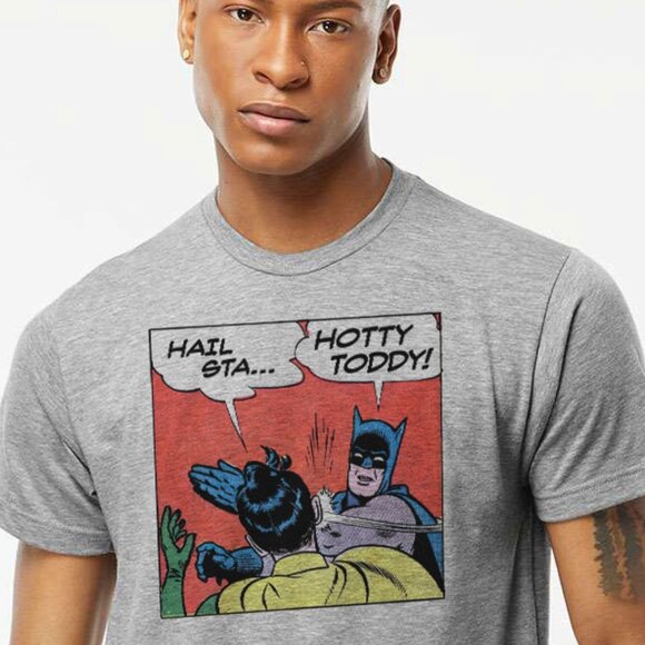 Ole Miss vs MSU Batman slapping Robin Unisex t-shirt ATHLETIC GRAY - Picture 1 of 2